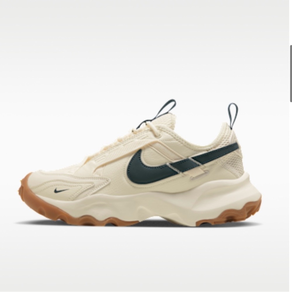 Nike TC 7900